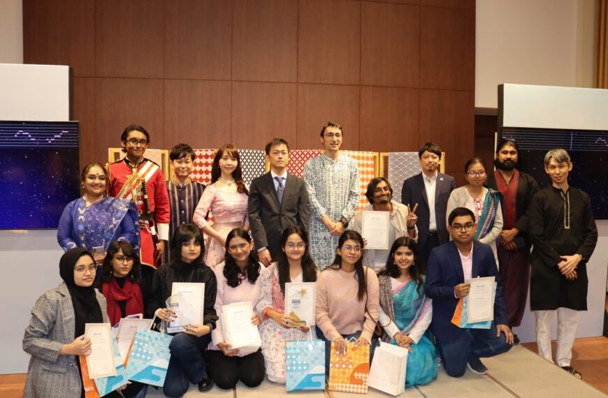 জাপান দূতাবাসে জাপানি কারাওকে প্রতিযোগিতা…