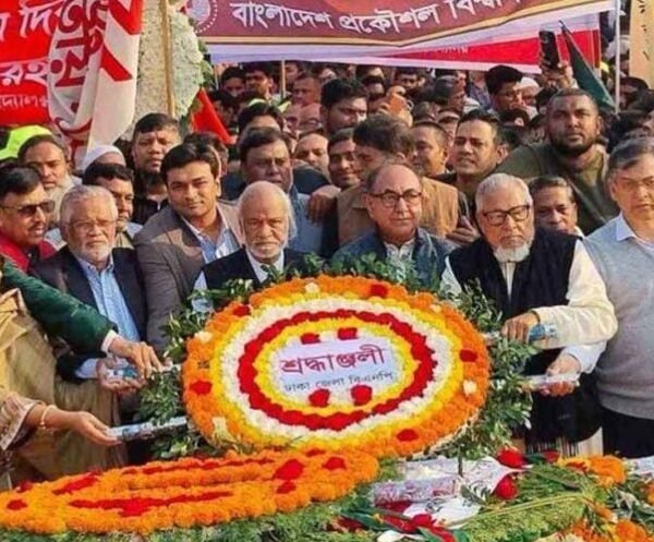 মহান বিজয় দিবসে জাতীয় স্মৃতিসৌধে বিএনপির শ্রদ্ধা নিবেদন