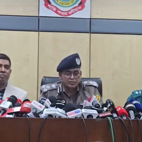 ওসমান হাদির খুনি ফয়সালের দুই সহযোগী ভারতে আটক