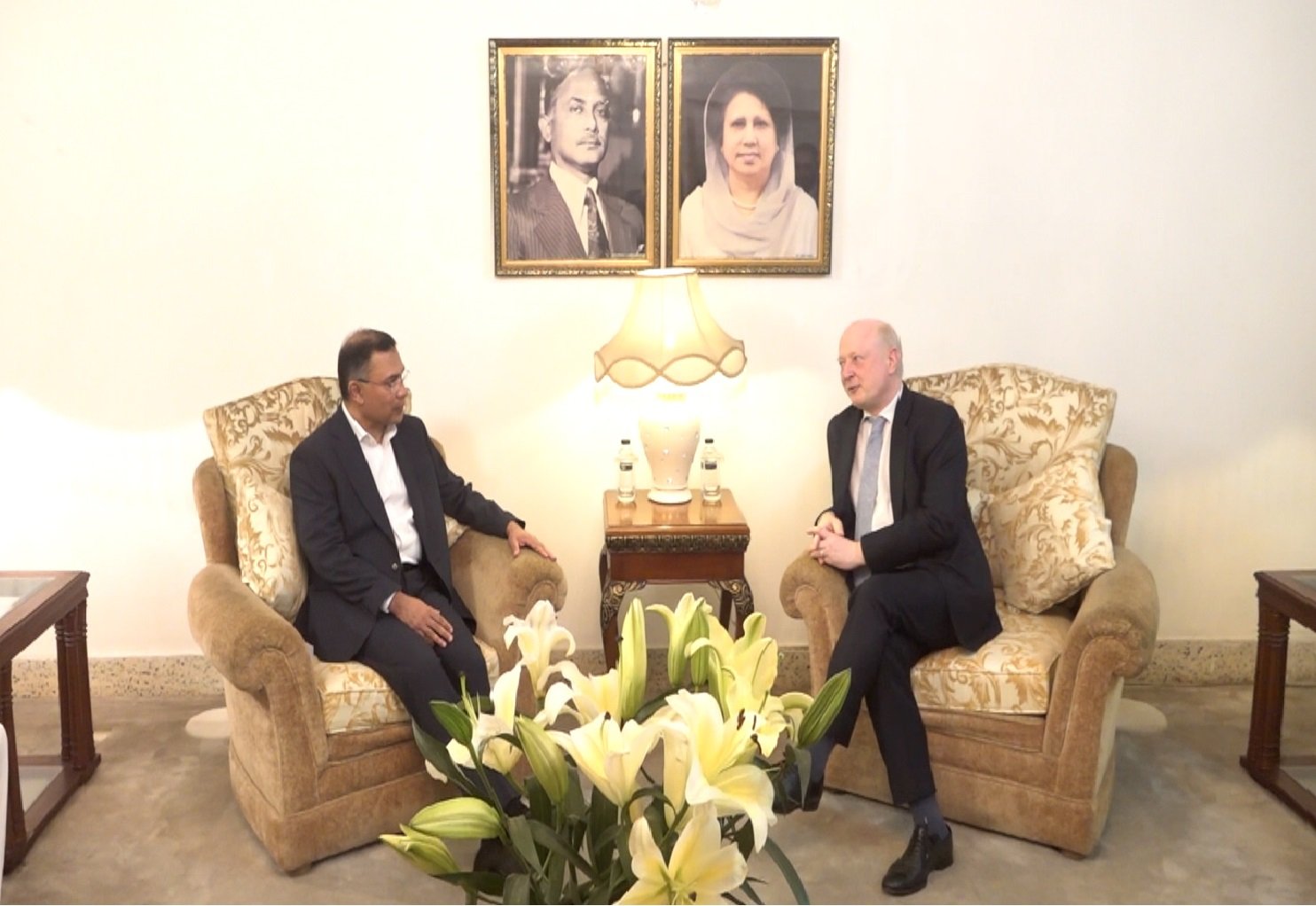 তারেক রহমানের সঙ্গে সৌজন্য সাক্ষাৎ করলেন জার্মান রাষ্ট্রদূত ড.…