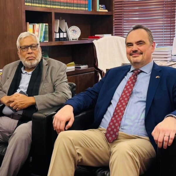 বাংলাদেশের জ্বালানি খাত উন্নয়নে যুক্তরাষ্ট্রের সহযোগিতা সম্প্রসারণ নিয়ে আলোচনা…