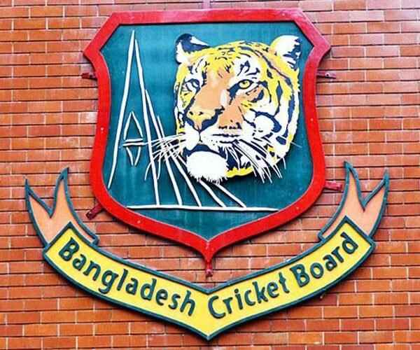 আসন্ন টি-টোয়েন্টি বিশ্বকাপে ভারত থেকে বাংলাদেশের ম্যাচ সরাতে আইসিসিকে&hellip;
