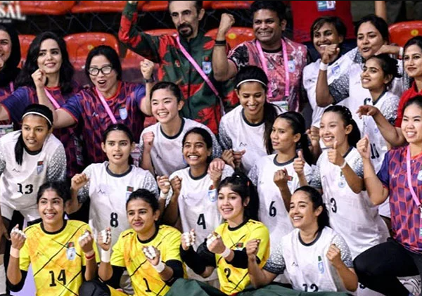 মালদ্বীপকে ১৪-২ গোলে উড়িয়ে সাফ নারী ফুটসাল চ্যাম্পিয়ন বাংলাদেশ