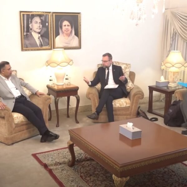 বিএনপি চেয়ারম্যান তারেক রহমানের সঙ্গে সৌজন্য সাক্ষাৎ করলেন নর্ডিক&hellip;