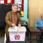 মহাখালীতে ভোট দিলেন নৌপরিবহন ও&hellip;