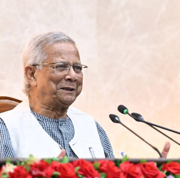 কর্মকর্তা ও কর্মচারীদের উদ্দেশ্যে বিদায়ী ভাষণ দিলেন প্রধান উপদেষ্টা