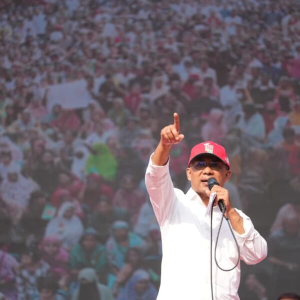 ক্ষমতায় গেলে আইনশৃঙ্খলা কঠোর হাতে নিয়ন্ত্রণে নেওয়া হবে: তারেক…