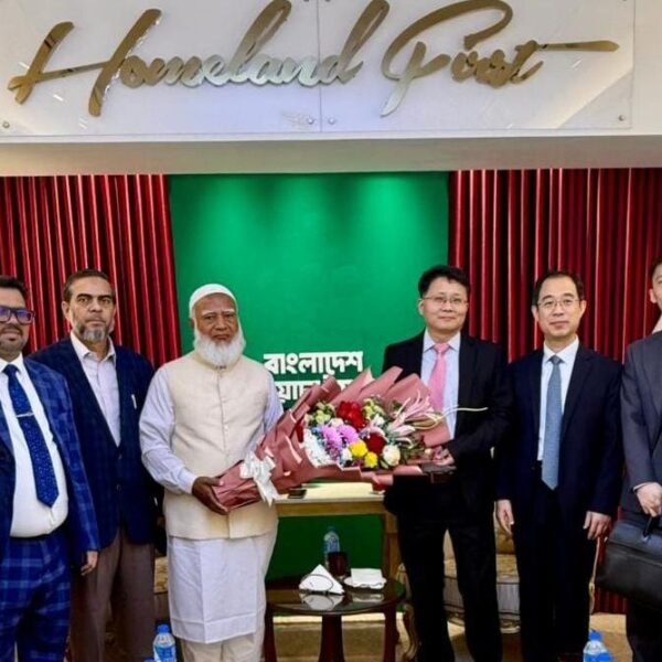 জামায়াতের আমীর ডা. শফিকুর রহমান এর সঙ্গে সৌজন্য সাক্ষাৎ করেছেন চায়নার নির্বাচন পর্যবেক্ষক দলের প্রধান