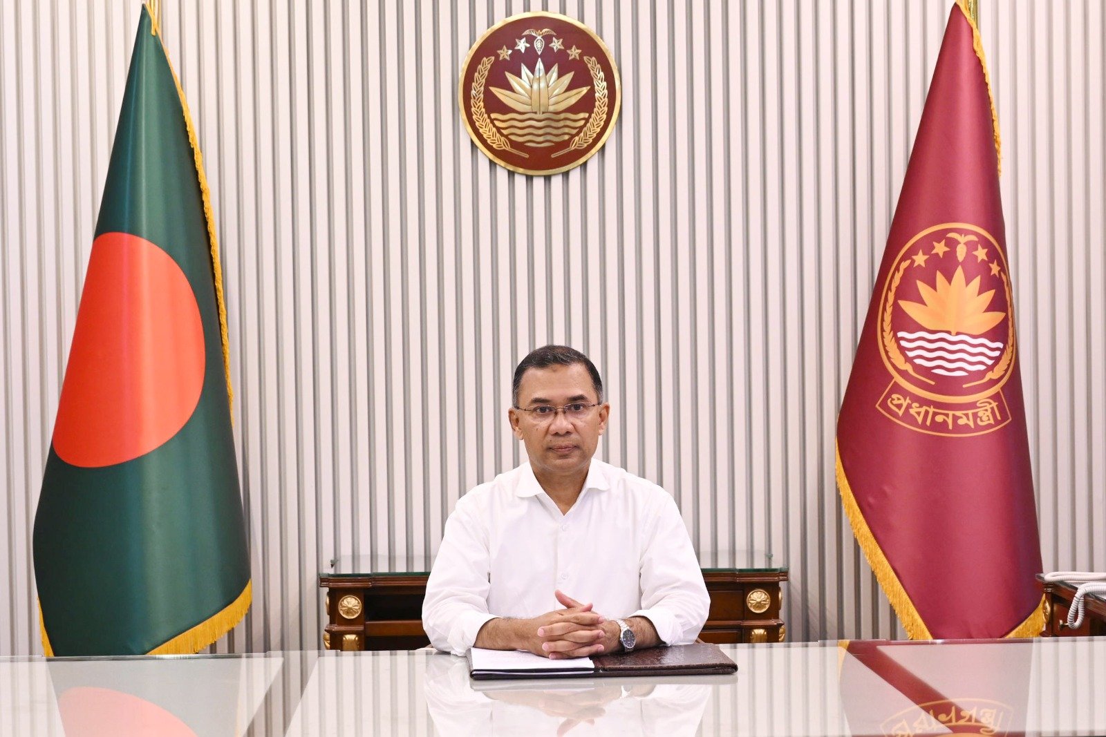 āĻāĻāύāĻļā§āĻā§āĻāϞāĻž āĻĒāϰāĻŋāϏā§āĻĨāĻŋāϤāĻŋāϰ āĻāύā§āύāϝāĻŧāύ āĻāĻŦāĻ āĻĻā§āϰā§āύā§āϤāĻŋ āύāĻŋāϝāĻŧāύā§āϤā§āϰāĻŖāĻ āĻšāĻŦā§ āϏāϰāĻāĻžāϰā§āϰ āĻĒā§āϰāϧāĻžāύ āĻ
āĻā§āϰāĻžāϧāĻŋāĻāĻžāϰ: āĻāĻžāϤāĻŋāϰ āĻāĻĻā§āĻĻā§āĻļā§ āĻĒā§āϰāĻĨāĻŽ āĻāĻžāώāĻŖā§ āĻĒā§āϰāϧāĻžāύāĻŽāύā§āϤā§āϰ⧠āϤāĻžāϰā§āĻ āϰāĻšāĻŽāĻžāύ