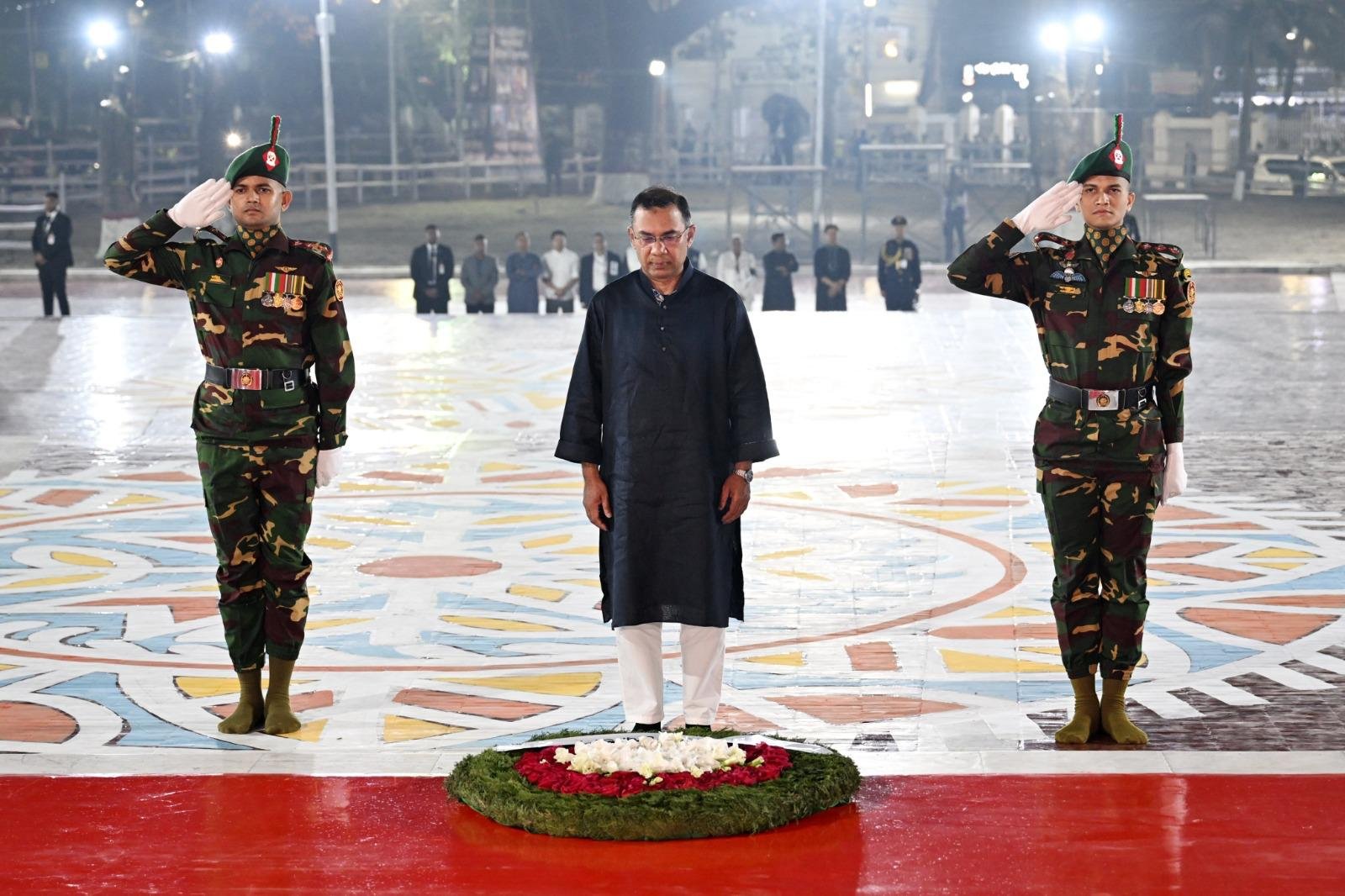 একুশের প্রথম প্রহরে ভাষা শহীদদের প্রতি প্রধানমন্ত্রীর গভীর শ্রদ্ধা