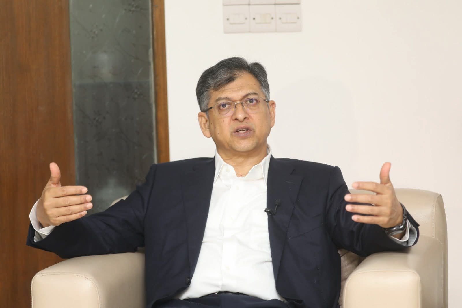 ১২ মার্চে বসতে পারে সংসদের প্রথম অধিবেশন : স্বরাষ্ট্রমন্ত্রী সালাহউদ্দিন আহমদ