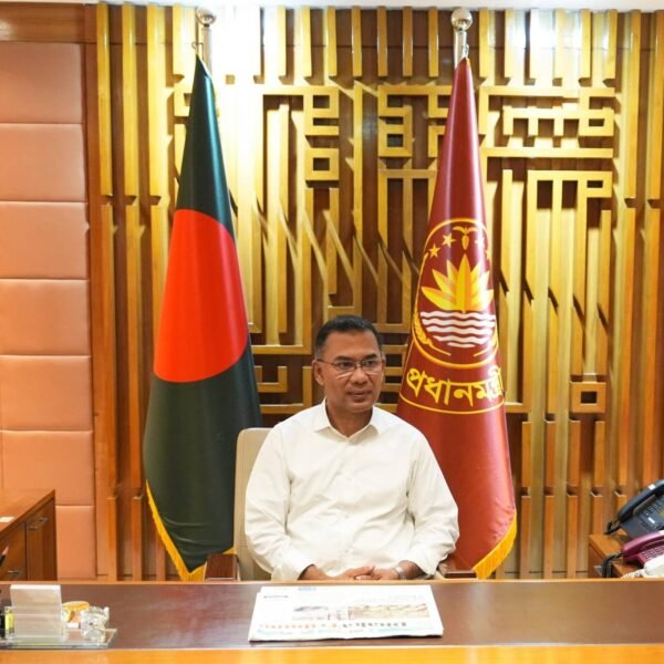 প্রথমবারের মতো সশস্ত্র বাহিনী বিভাগে অফিস করলেন প্রধানমন্ত্রী তারেক রহমান