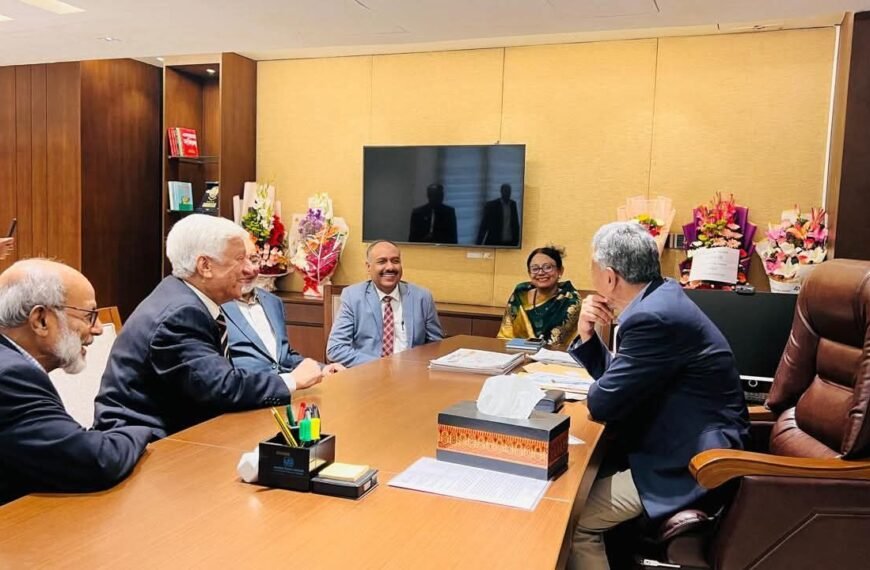 অর্থমন্ত্রী আমীর খসরু মাহমুদ চৌধুরী-এর সাথে সৌজন্য…