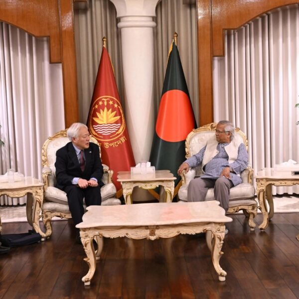 প্রধান উপদেষ্টার সাথে সৌজন্য সাক্ষাৎ করেছে জাপানের নির্বাচন পর্যবেক্ষণ…