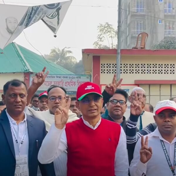নিজ কেন্দ্রে ভোট দিলেন গাজীপুর-১ আসনের বিএনপি মনোনীত প্রার্থী&hellip;