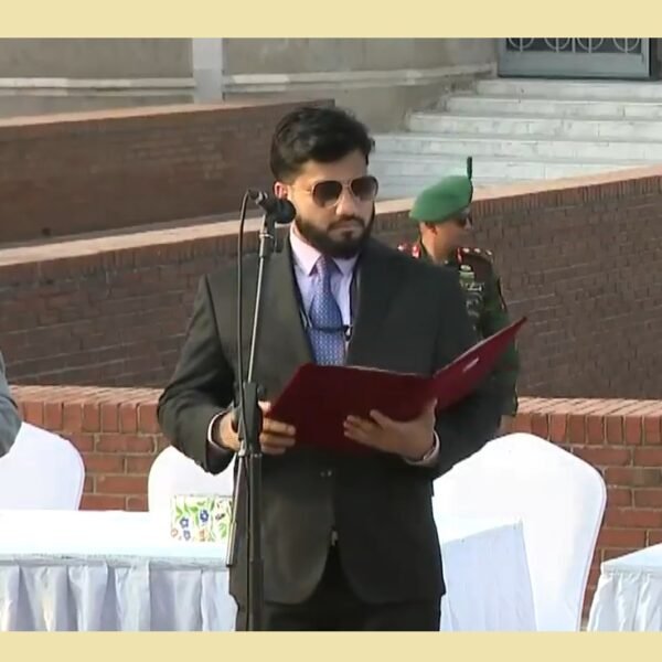 āĻŽā§āĻā§āϤāĻŋāϝā§āĻĻā§āϧ āĻŦāĻŋāώā§āĻ āĻŽāύā§āϤā§āϰāĻŖāĻžāϞā§ā§āϰ āĻĒā§āϰāϤāĻŋāĻŽāύā§āϤā§āϰ⧠āĻšāĻŋāϏā§āĻŦā§ āĻļāĻĒāĻĨ āύāĻŋāϞā§āύ āĻāĻļāϰāĻžāĻ āĻšā§āϏā§āύ