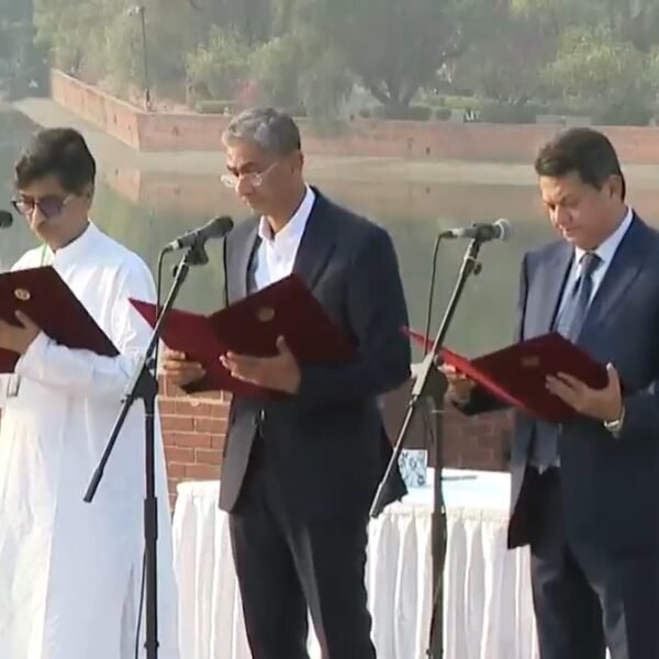 পানি সম্পদ মন্ত্রী হিসেবে শপথ নিলেন শহীদ উদ্দিন চৌধুরী&hellip;