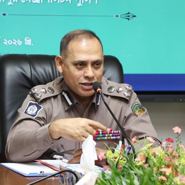 ঘরমুখী মানুষের নিরাপদ ঈদ যাত্রায় নির্দেশনা দিলেন জিএমপি কমিশনার…