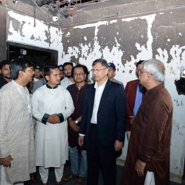 প্রথম আলো ও ডেইলি স্টারের ওপর হামলার ঘটনায় দুই…