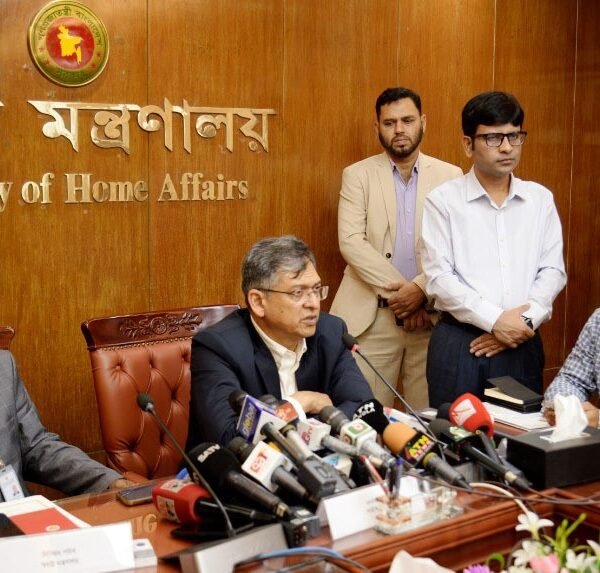 এবার স্বাধীনতা ও জাতীয় দিবস উপলক্ষ্যে কোনো আলোকসজ্জা করা&hellip;