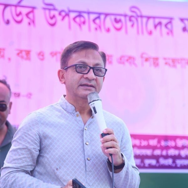 নির্বাচনি অঙ্গীকার বাস্তবায়নে সরকার দৃঢ় প্রতিশ্রুতিবদ্ধ: বাণিজ্যমন্ত্রী