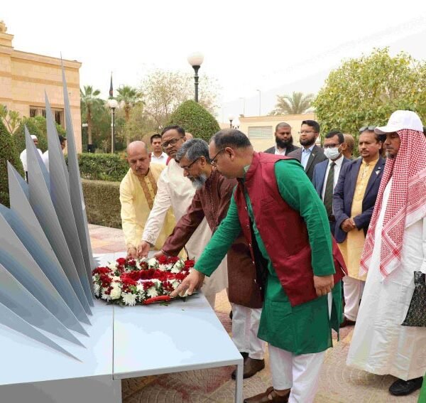 সৌদি আরবে মহান স্বাধীনতা ও জাতীয় দিবস উদ্‌যাপিত