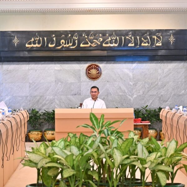 বেসরকারি খাতের উদ্যোক্তাদের নিয়ে বৈঠক করেছেন প্রধানমন্ত্রী তারেক রহমান