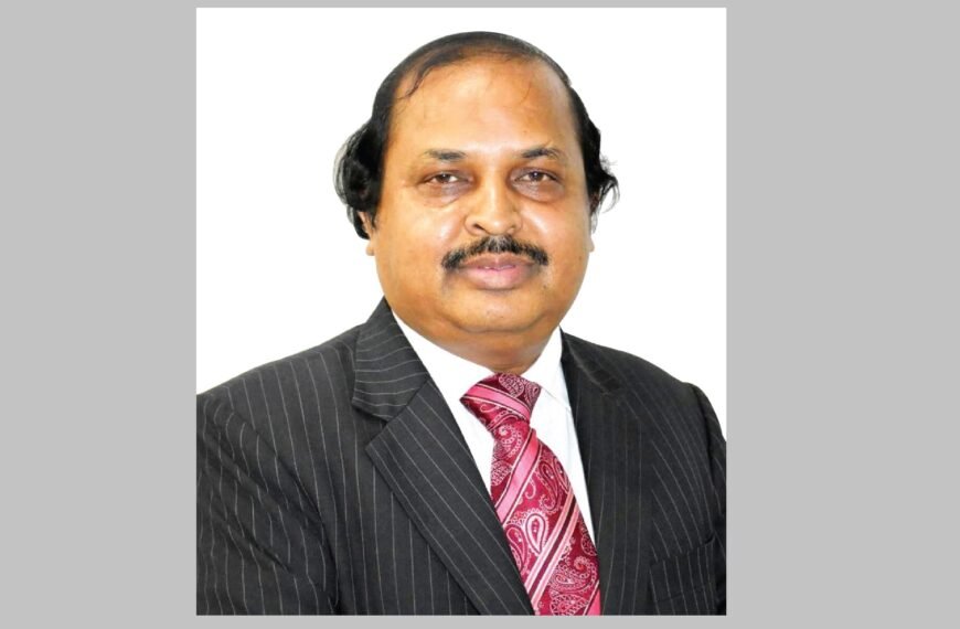 বিশিষ্ট সাংবাদিক ও গণমাধ্যম ব্যক্তিত্ব&hellip;