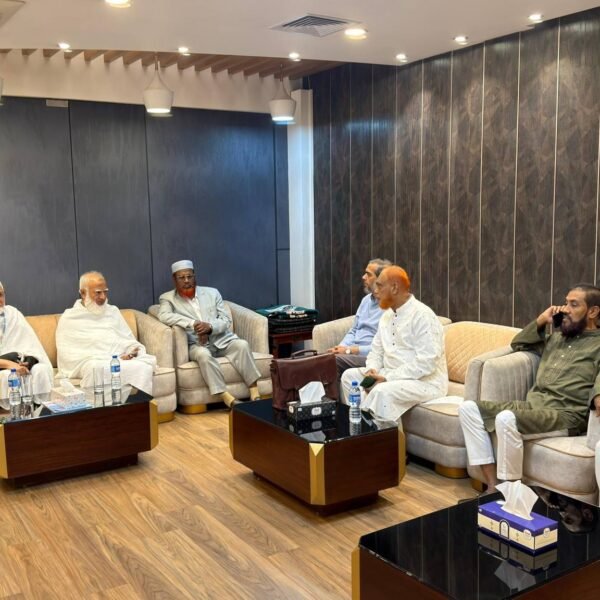 পবিত্র হজ্জ পালনের উদ্দেশ্যে ঢাকা ত্যাগ করলেন বিরোধীদলীয় নেতা ডা. শফিকুর রহমান