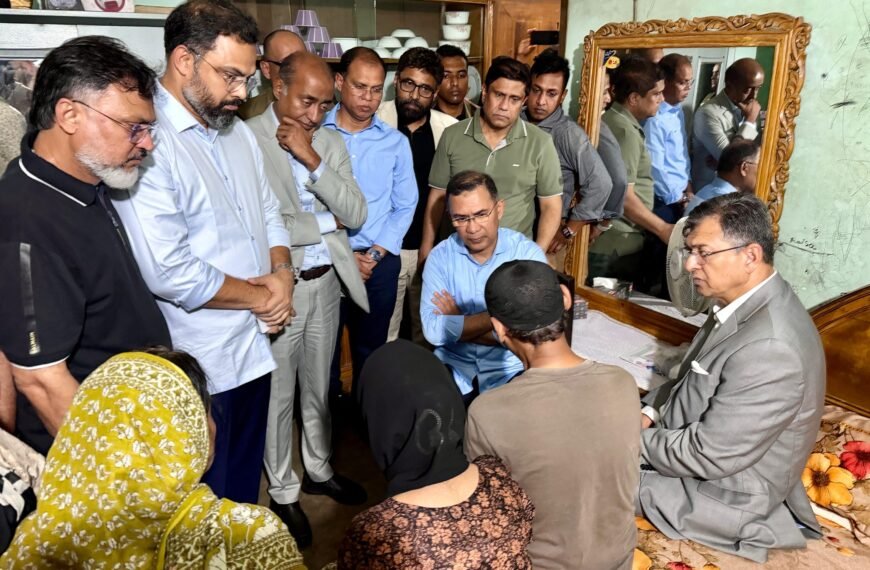 পল্লবীতে নিহত রামিসার পরিবারের সঙ্গে…