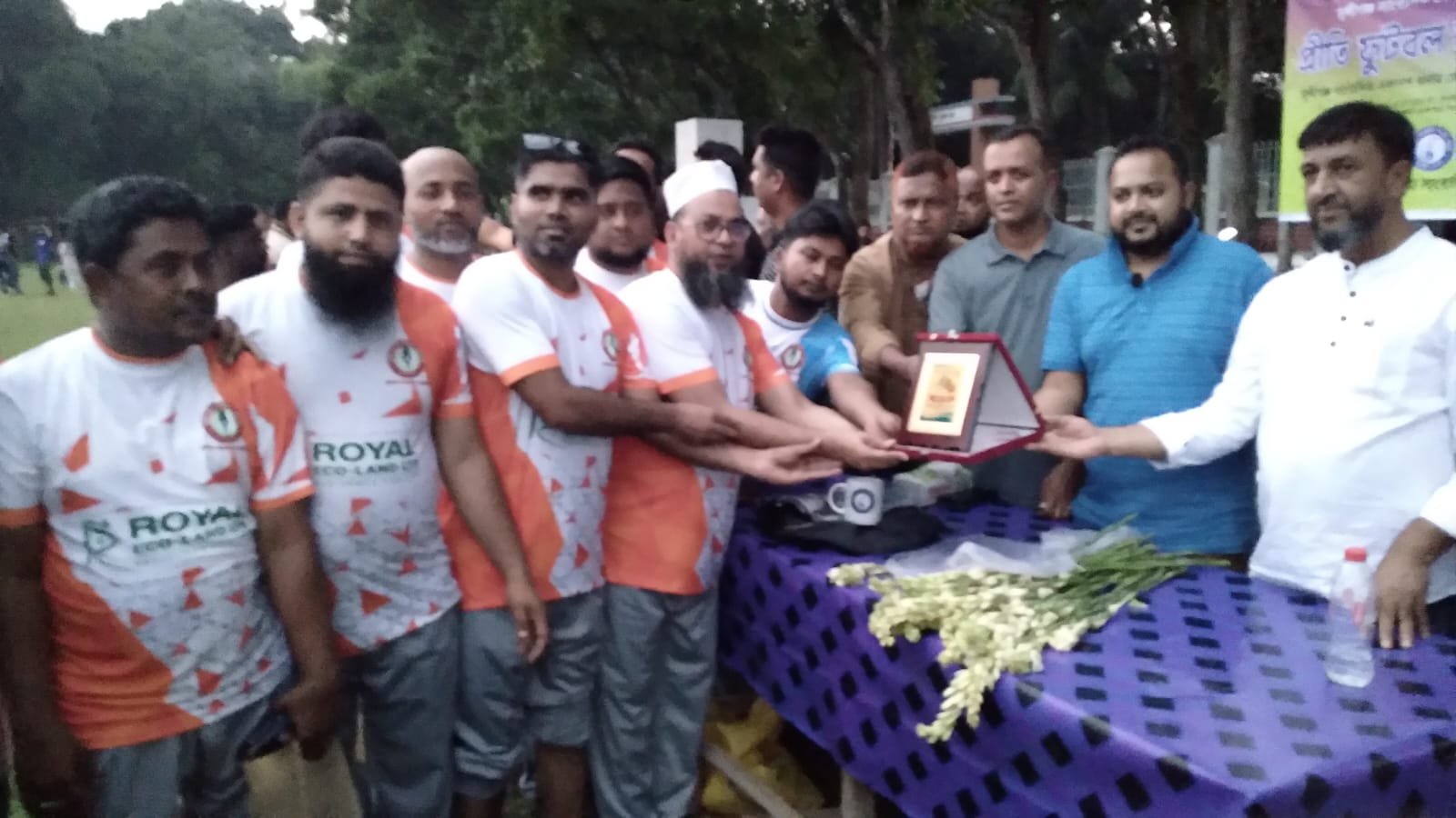 পঞ্চগড়ের তেঁতুলিয়ায় মুন্সিগঞ্জ জেলা সাংবাদিক সোসাইটিটর উদ্যোগে সাংবাদিকদের প্রীতি ফুটবল ম্যাচ অনুষ্ঠিত