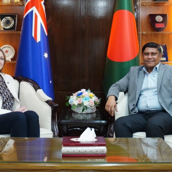 প্রতিরক্ষা খাতে দ্বিপাক্ষিক সম্পর্ক আরও শক্তিশালী করার অঙ্গীকার করলো…