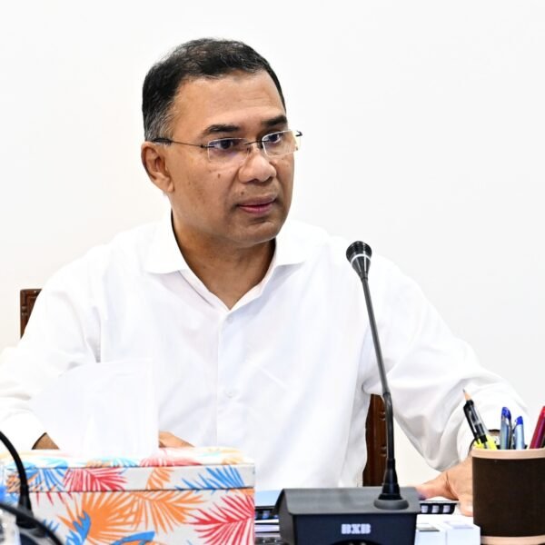 বন্ধ কলকারখানা পুনরায় চালু ও উৎপাদন সম্প্রসারণে প্রধানমন্ত্রীর নির্দেশনা