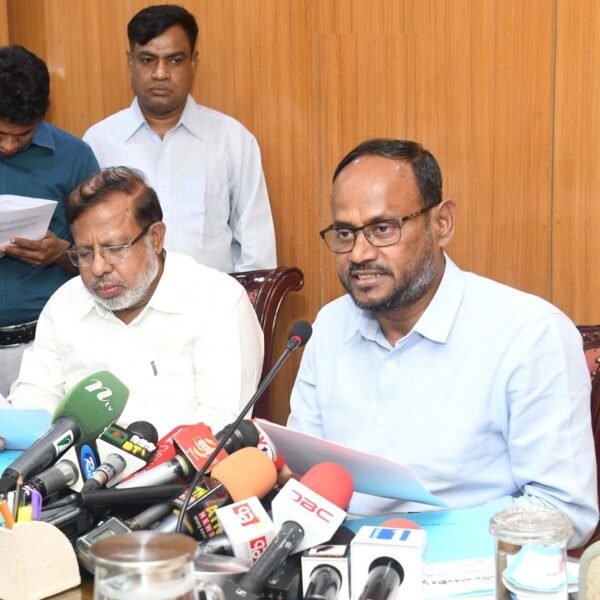 দেশীয় পশুতেই শতভাগ কোরবানি সম্পন্ন, দেশে কোরবানি হয়েছে ৯৩…