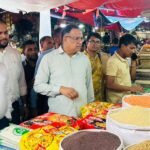 বাজেটের প্রভাব পড়েনি নিত্যপণ্যে, বাজারে…