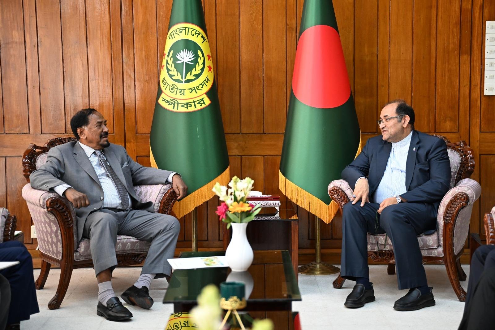 স্পীকারের সাথে সৌজন্য সাক্ষাৎ করলেন ইরানের রাষ্ট্রদূত