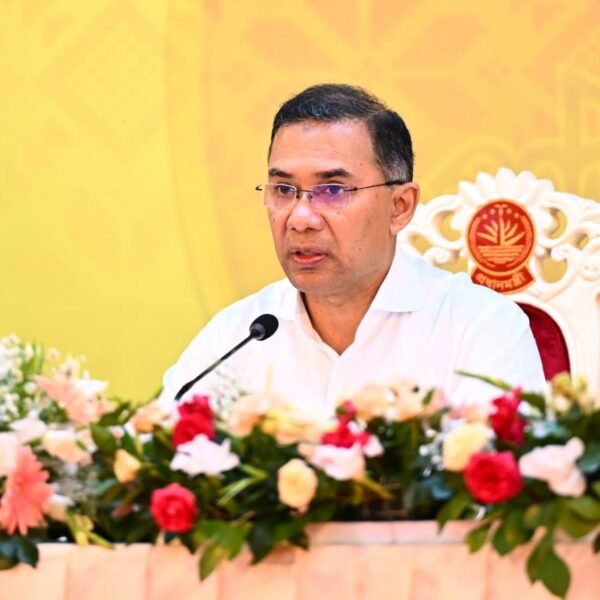 নিরাপত্তা কৌশলে সরকারপ্রধানকে জনগণ থেকে দূরে না রাখতে পিজিআরের প্রতি আহ্বান জানালেন প্রধানমন্ত্রী তারেক রহমান