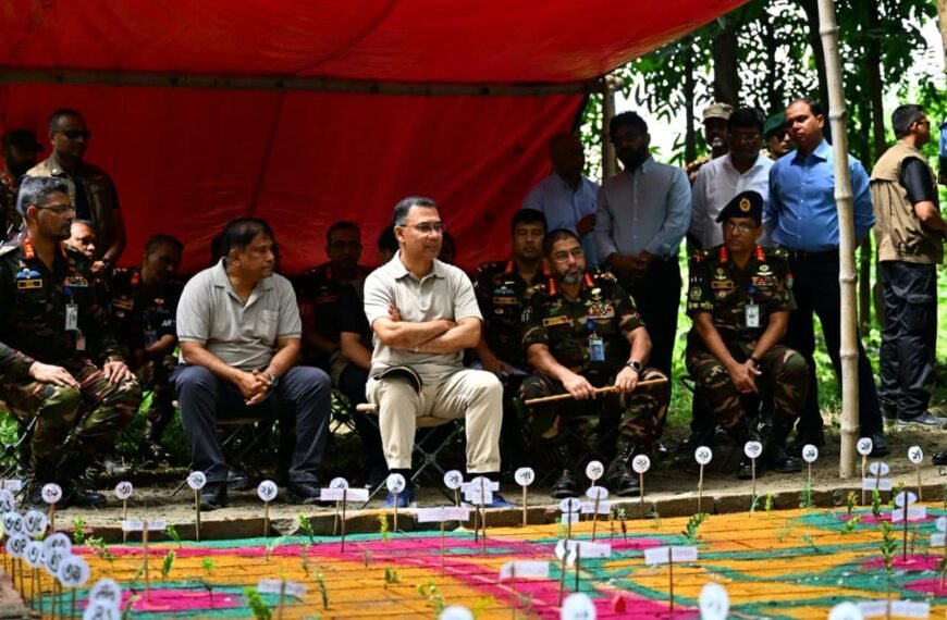 সেনাবাহিনীর গ্রীষ্মকালীন মহড়া আকস্মিক পরিদর্শনে…