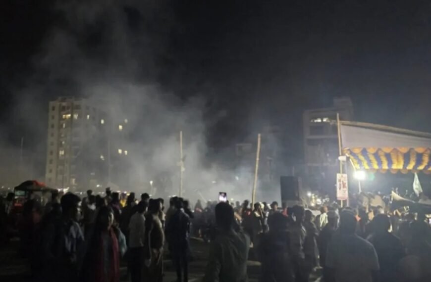 সাভারে এনসিপির সমাবেশে ককটেল বিস্ফোরণ