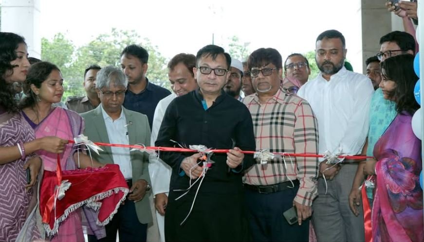 পাঁচ দিনব্যাপী বিসিক বর্ষামেলার উদ্বোধন করলেন শিল্পমন্ত্রী